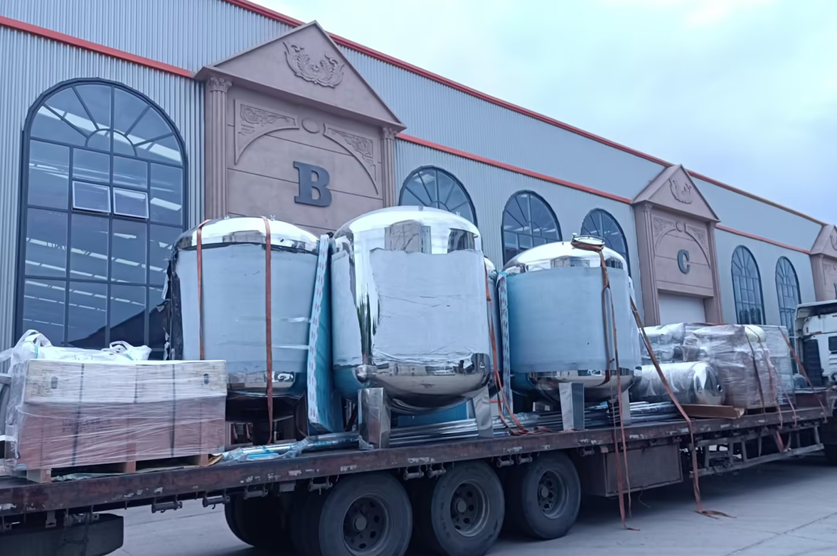【川一公司】5T双级反渗透设备+EDI超纯水设备装车发往临沂市兰山区